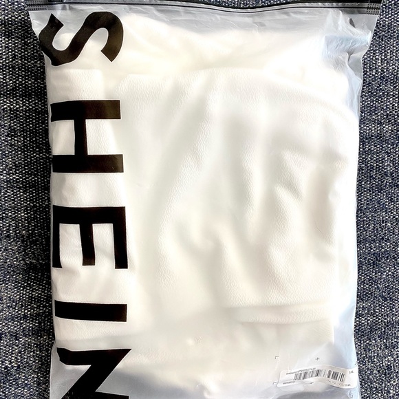 SHEIN Plus Split Hem Slant Pocket Pants - Picture 9 of 10